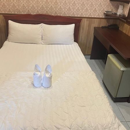 Hotel Cat Tien Sa Хошимин Экстерьер фото
